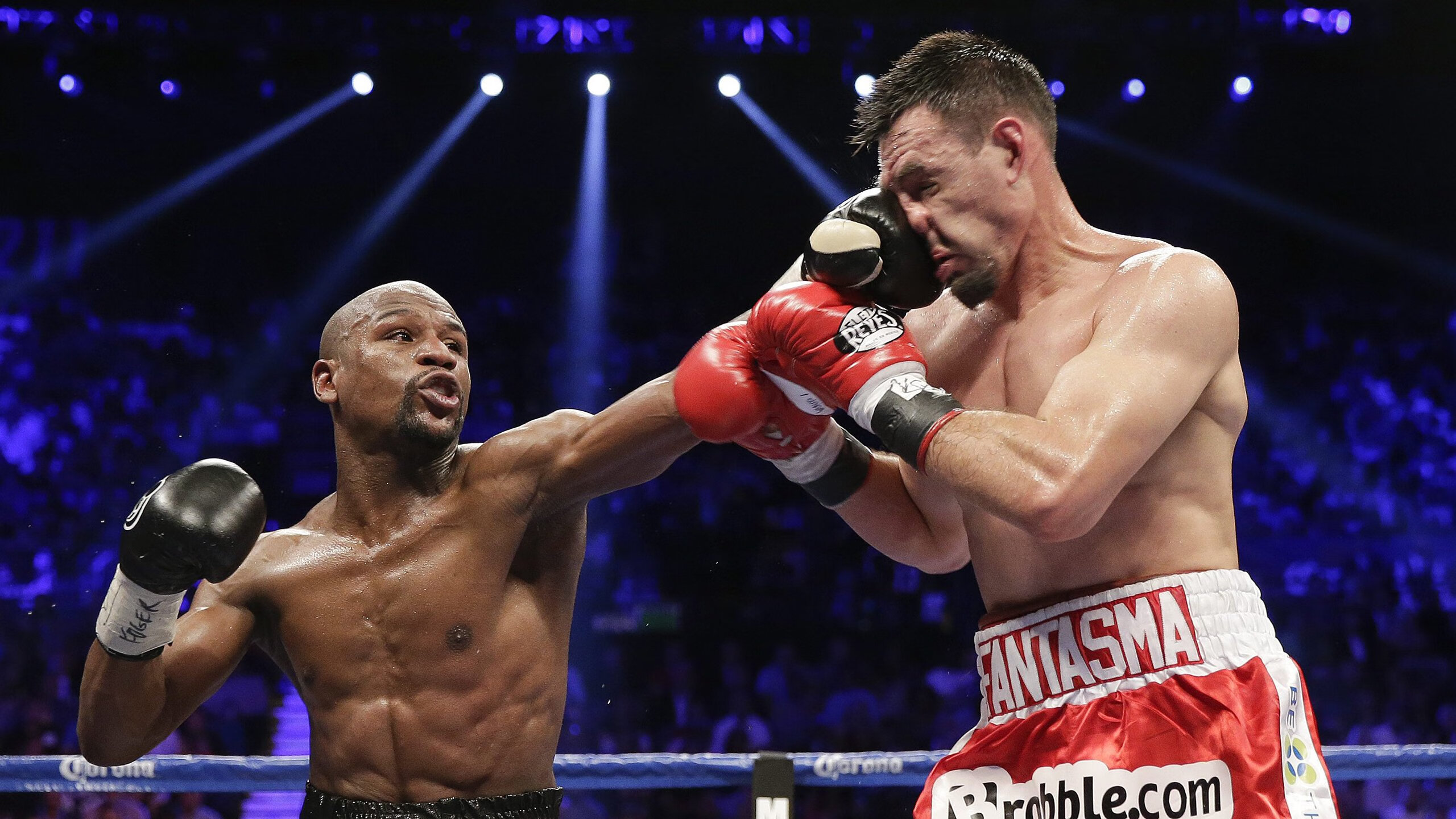 切尔西未能突破卡拉巴赫防线，2-2战平，未能全取三分，切尔西8