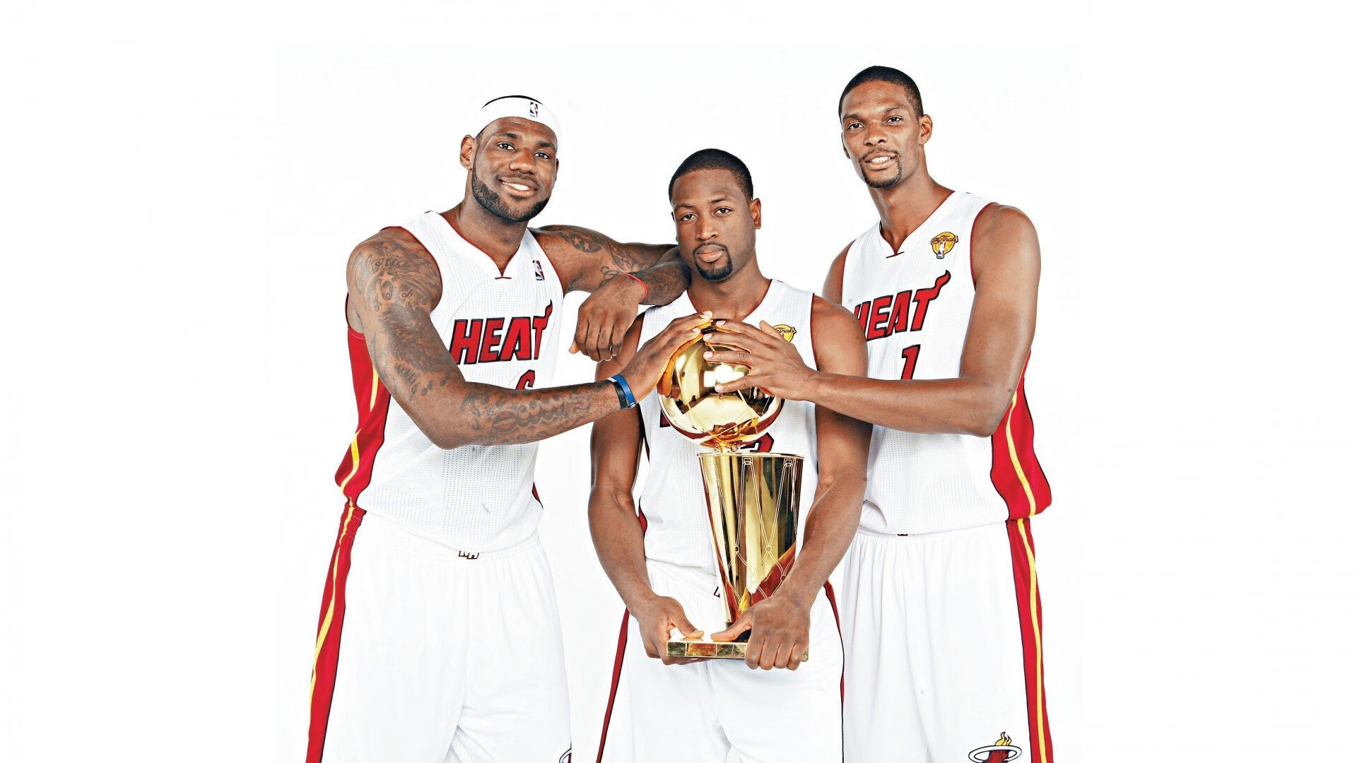 利物浦安菲尔德不容有失，皇马来势汹猛，利物浦安菲尔德壁纸